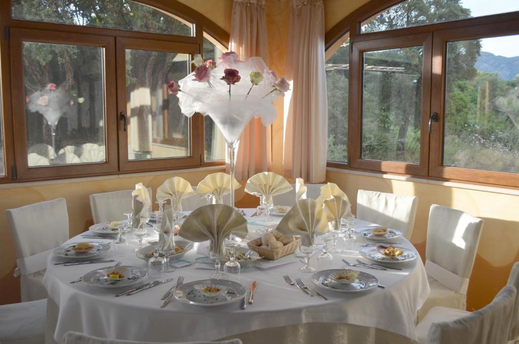 Hotel Giardino Corte Rubja Iglesias Eksteriør billede