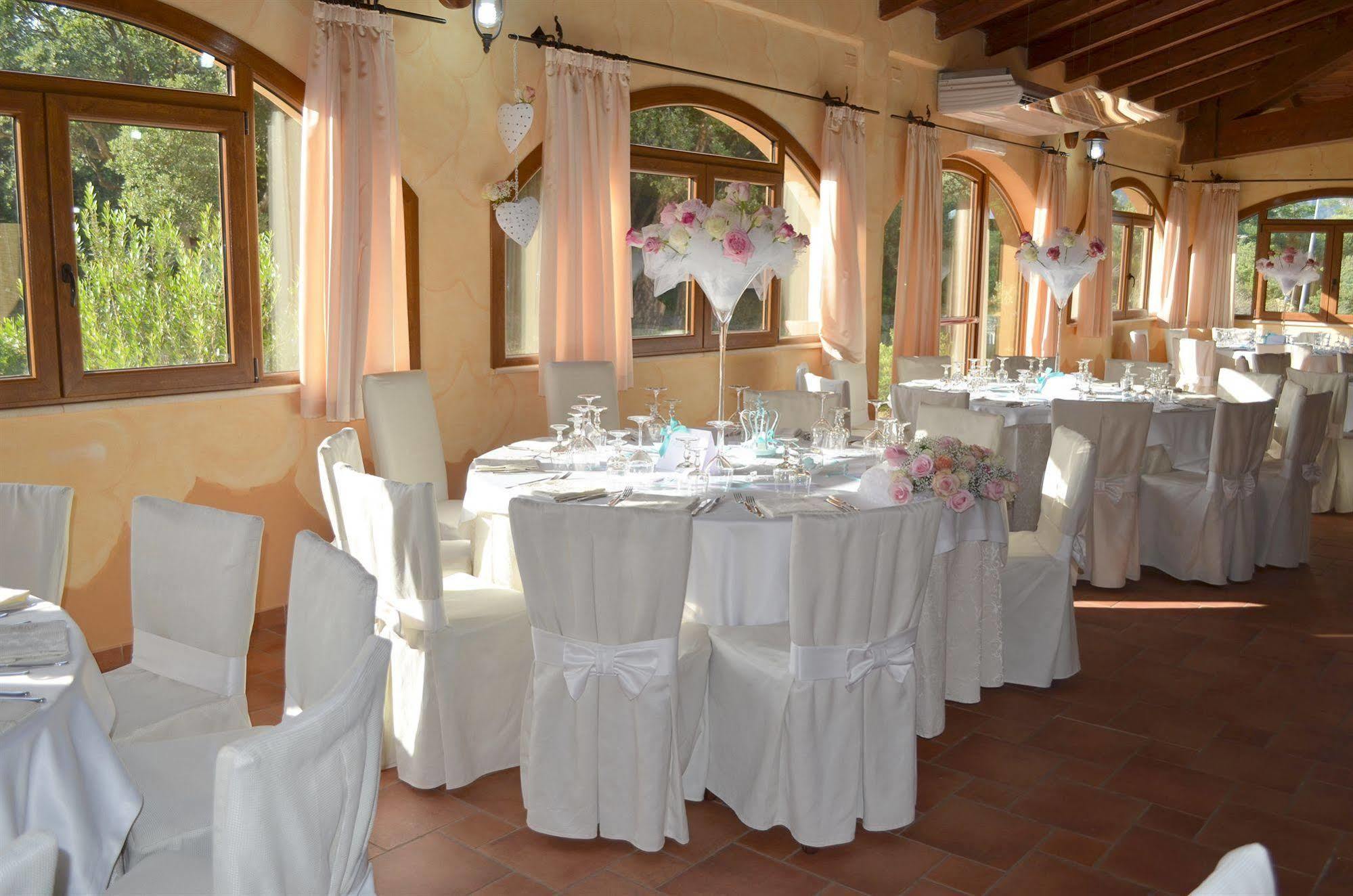Hotel Giardino Corte Rubja Iglesias Eksteriør billede
