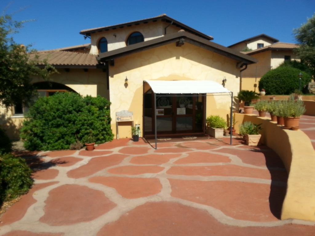 Hotel Giardino Corte Rubja Iglesias Eksteriør billede